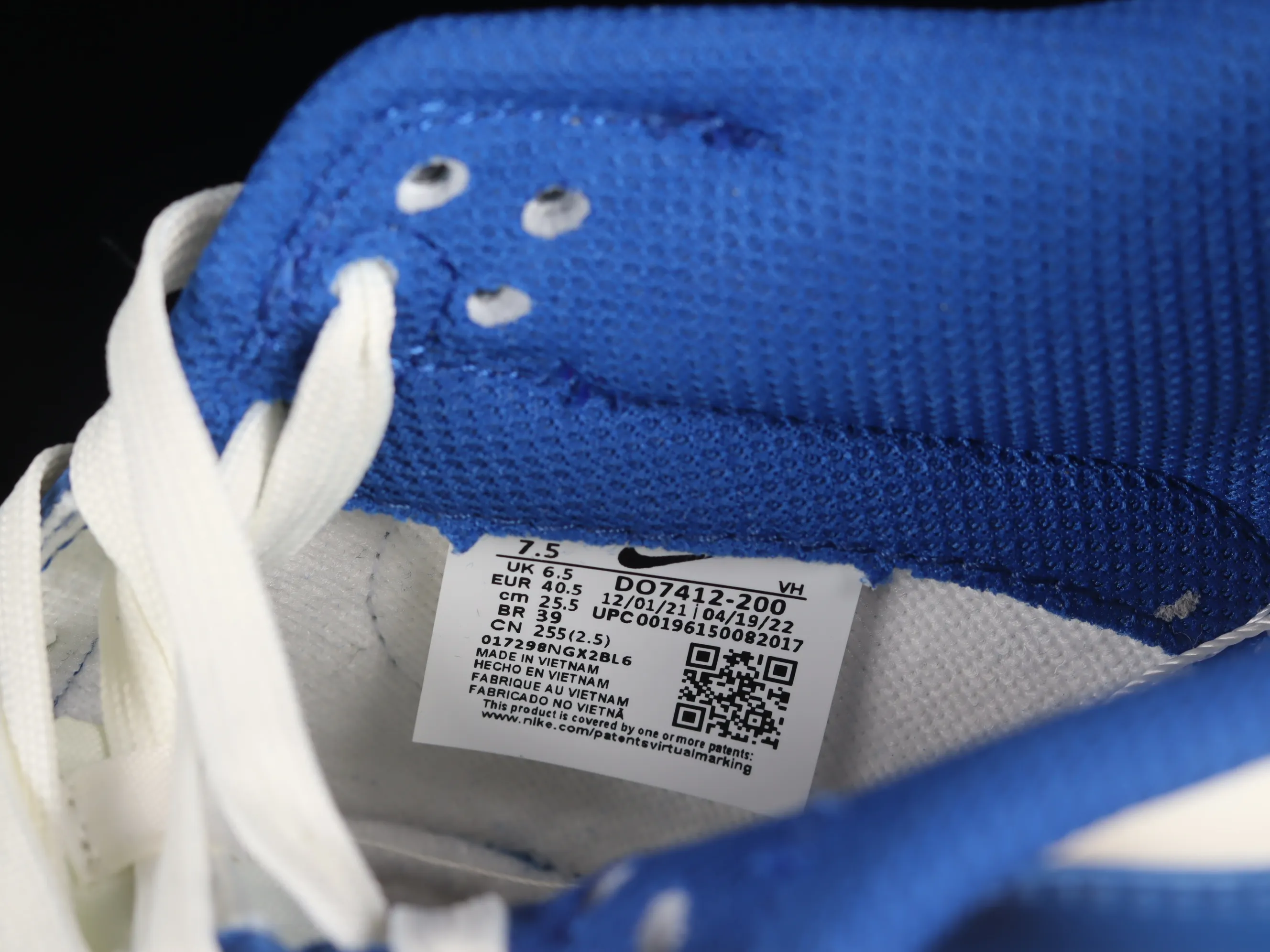 All categories Nk SB Dunk series Nk SB Dunk Low low-top sneakers Nk Dunk Low Raw rubber white and blue color SB low-top sports and leisure sneakers DO7412-200